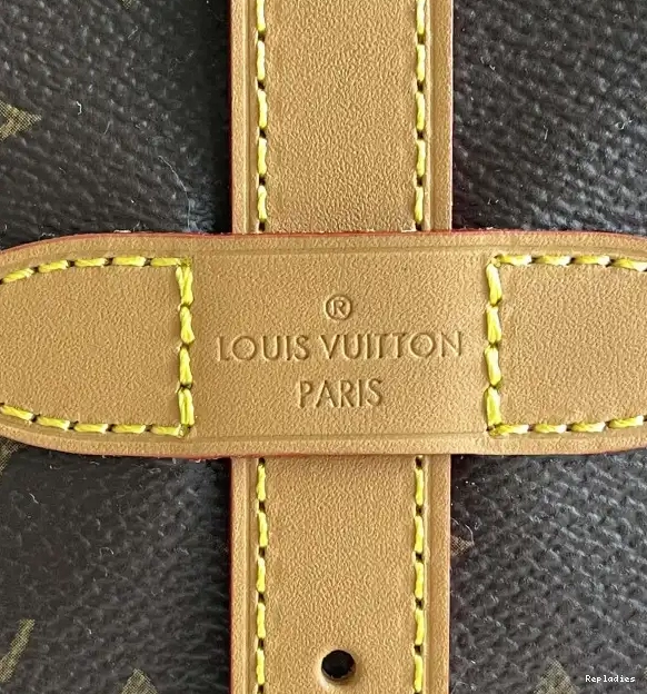 Cheap LOUIS VUITTON bag-28*11*20CM Saumur 0611